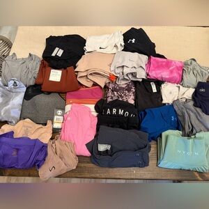 Reseller women’s clothes- 25piece lot- athletic wear